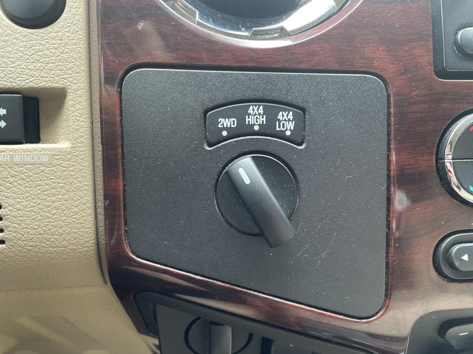 2010 Ford Super Duty F-250 SRW Lariat
