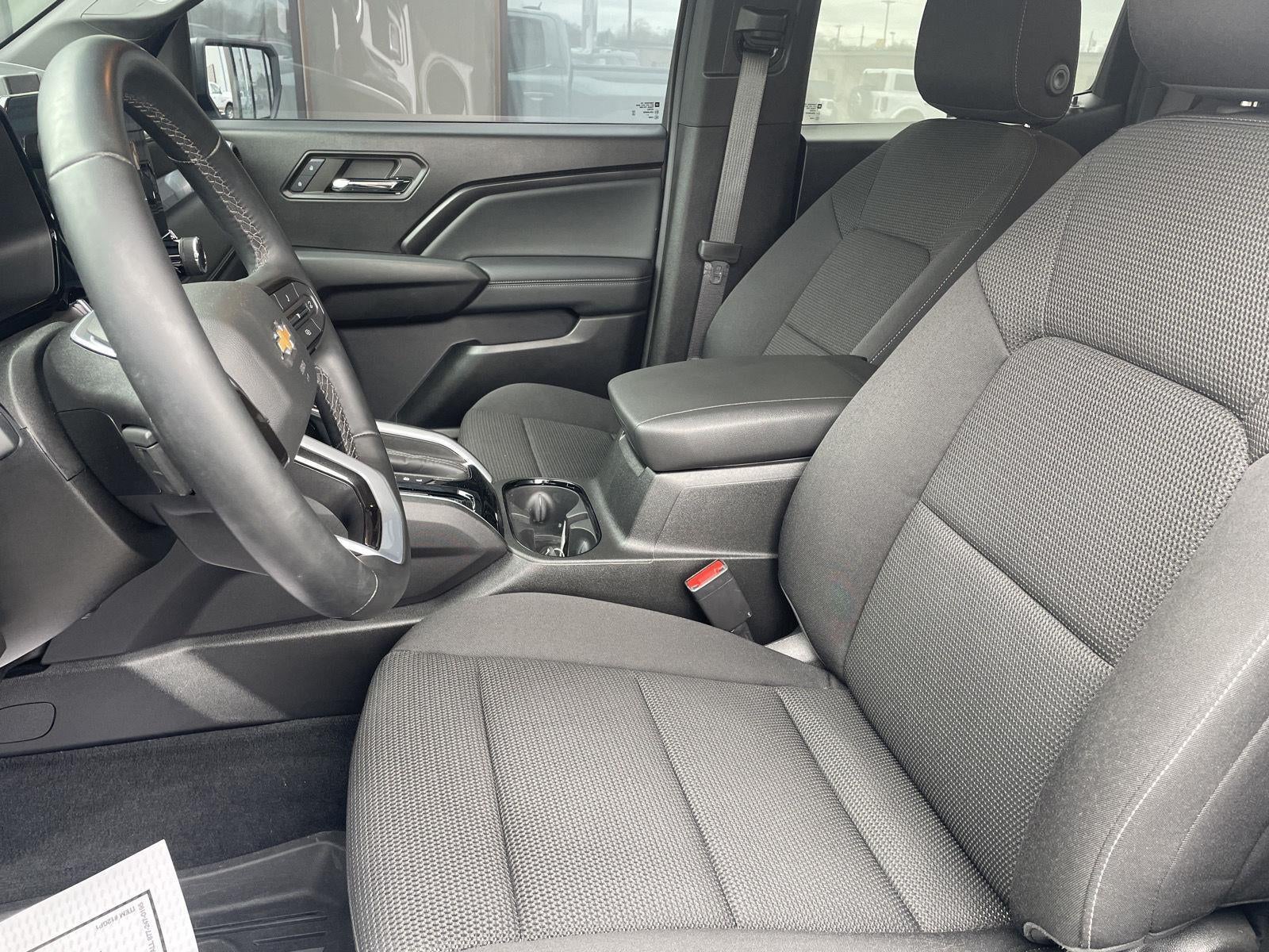 2024 Chevrolet Colorado 4WD LT