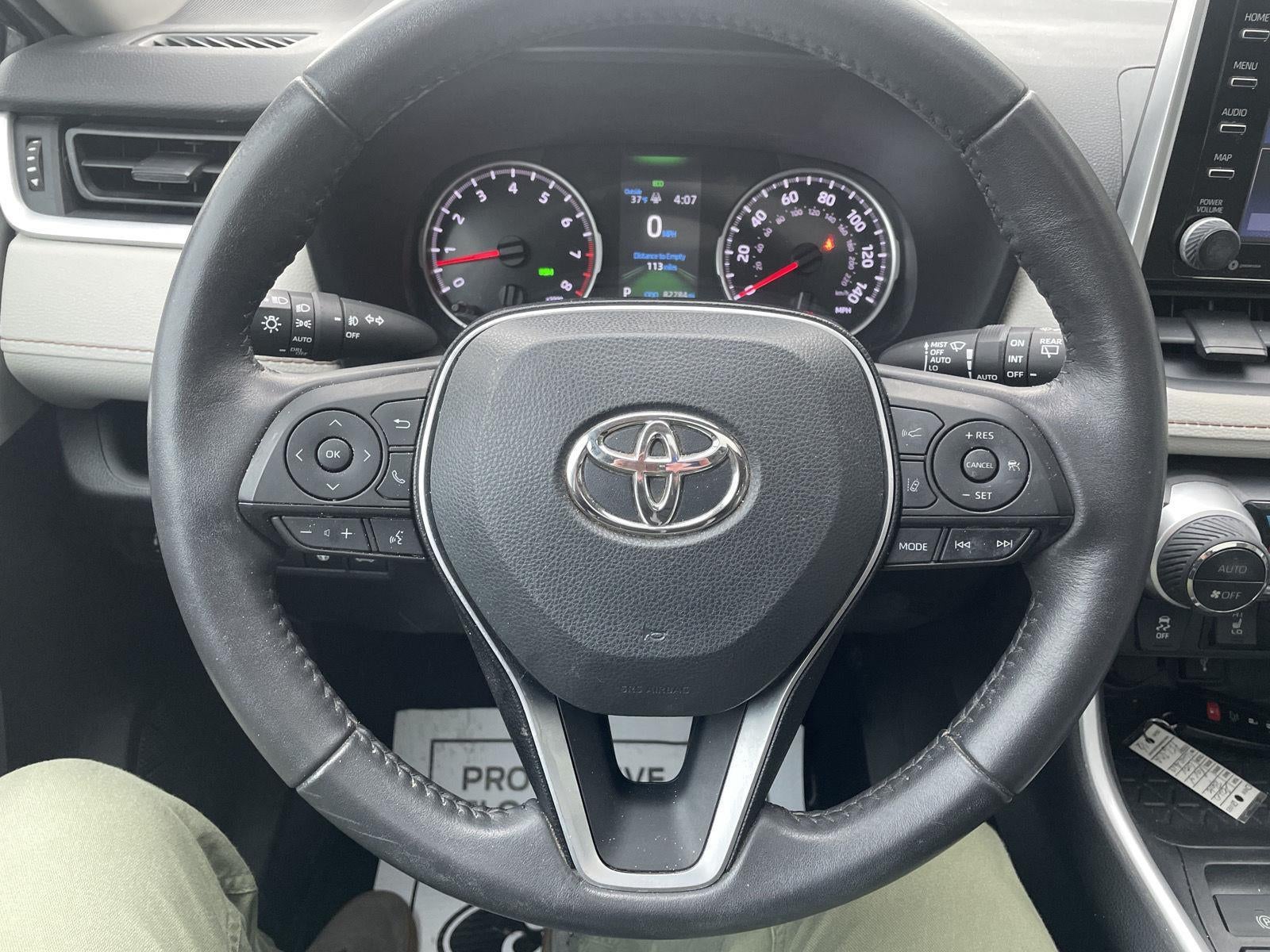 2020 Toyota RAV4 XLE