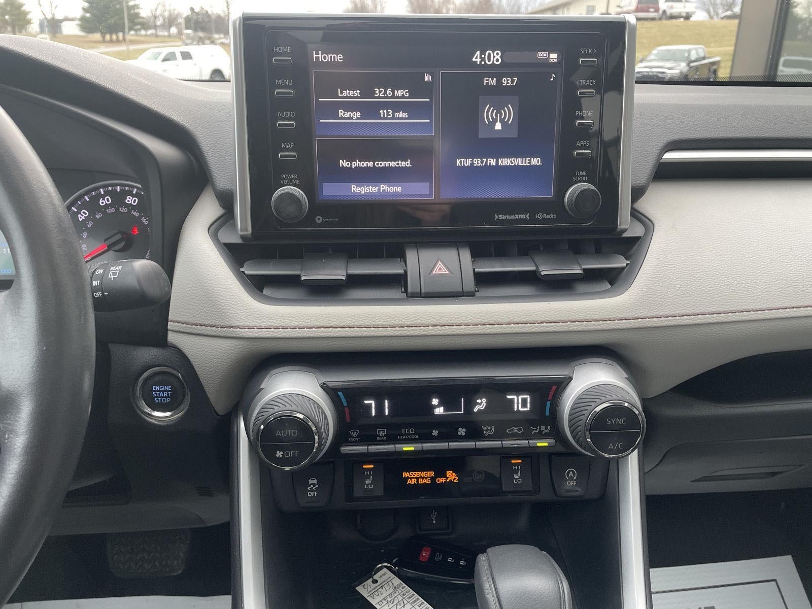 2020 Toyota RAV4 XLE