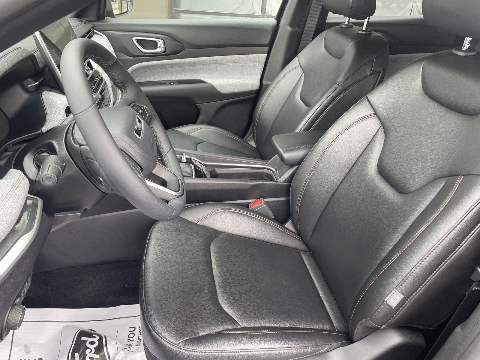 2024 Jeep Compass Latitude Lux