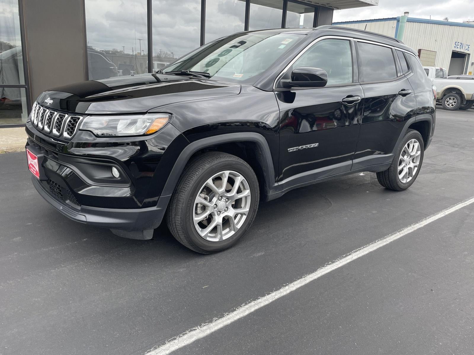 2024 Jeep Compass Latitude Lux