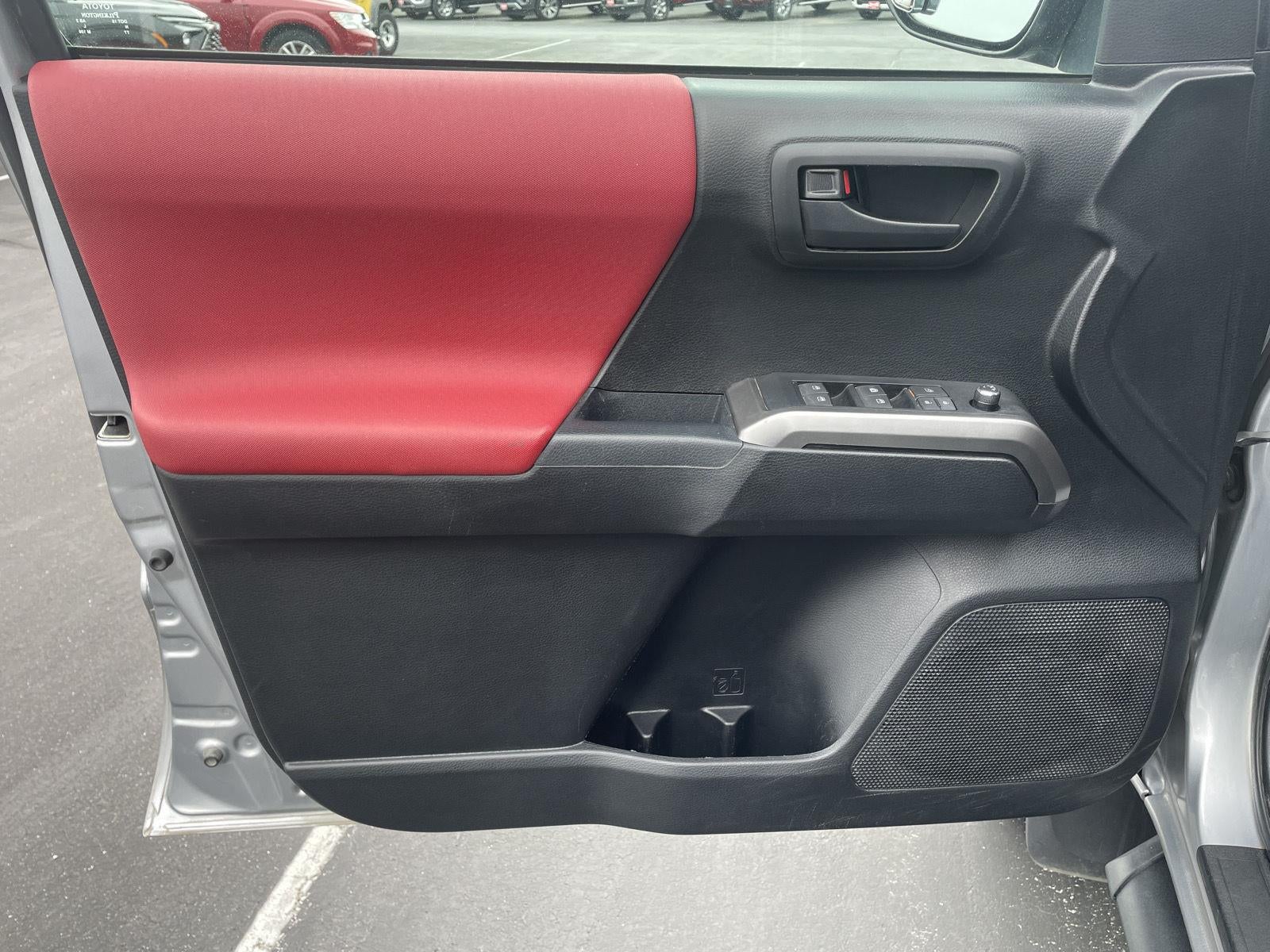 2017 Toyota Tacoma SR5