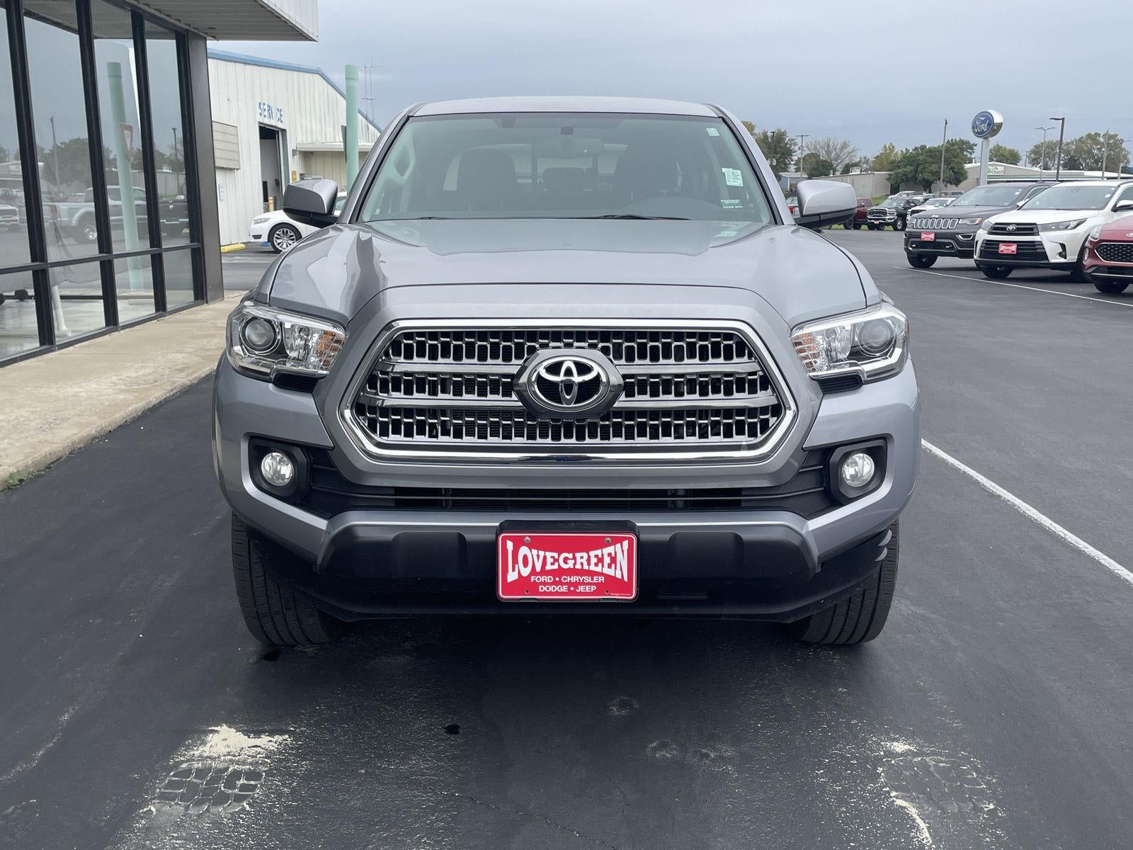 2017 Toyota Tacoma SR5