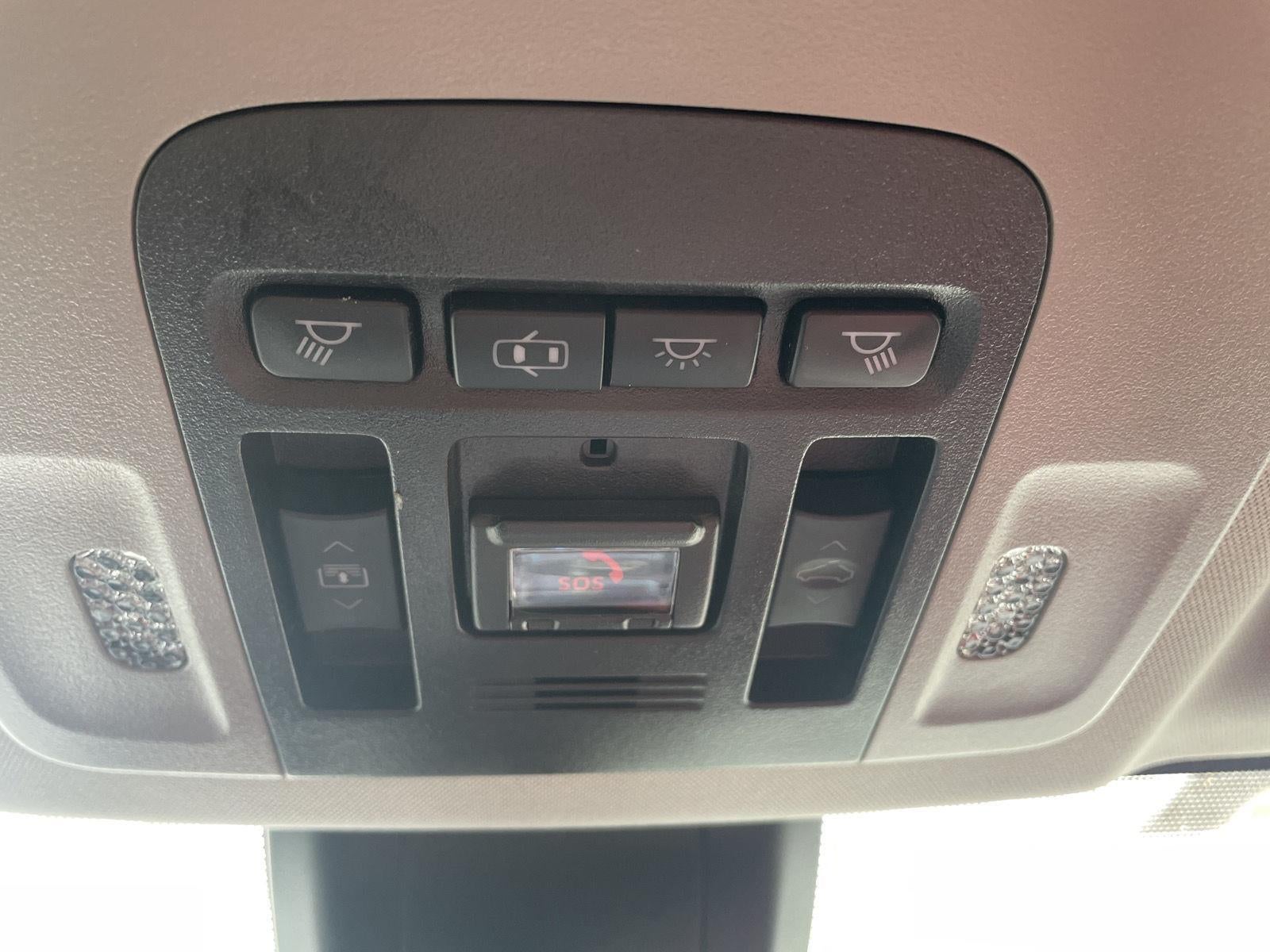 2020 Toyota Camry XSE V6