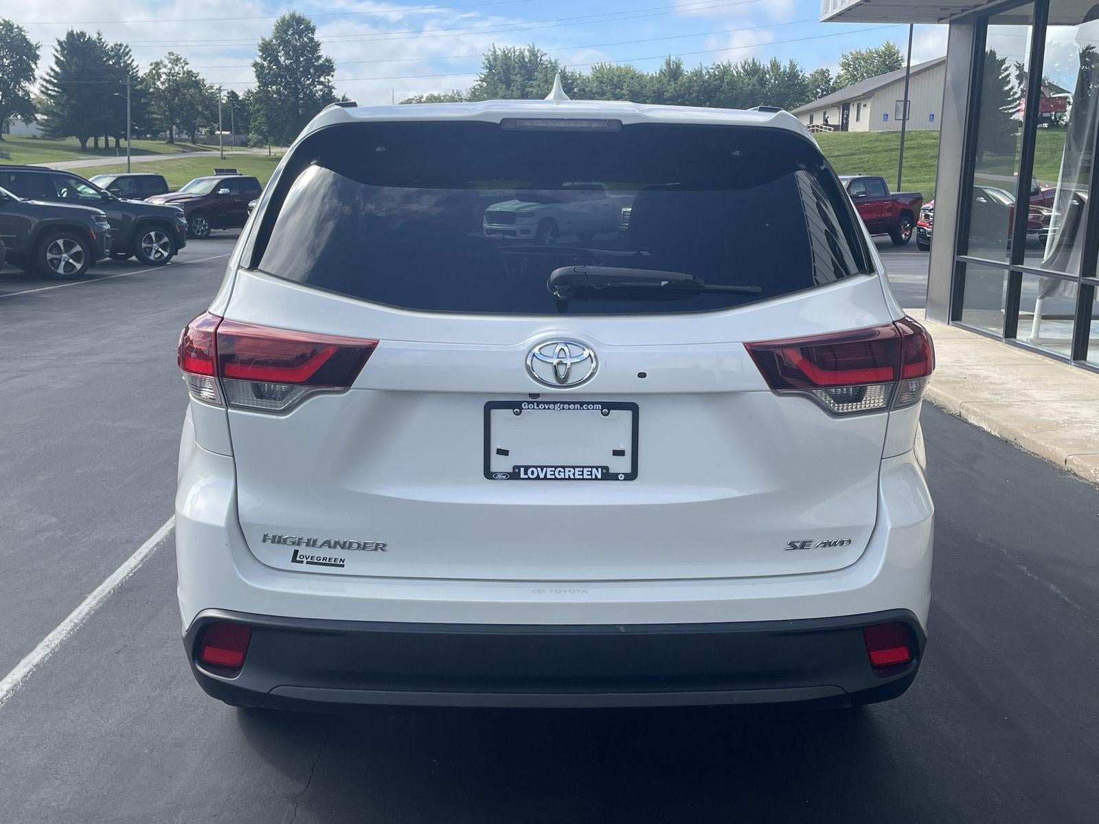 2019 Toyota Highlander SE
