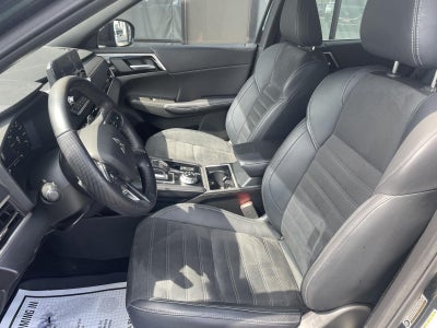 2023 Mitsubishi Outlander SE