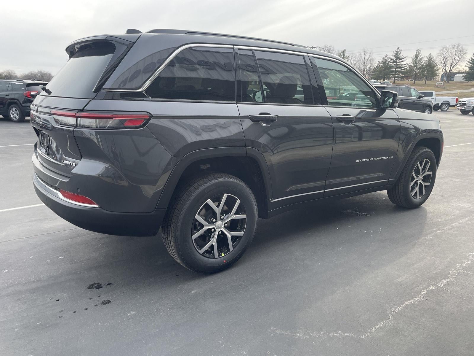 2025 Jeep Grand Cherokee GRAND CHEROKEE LIMITED 4X4