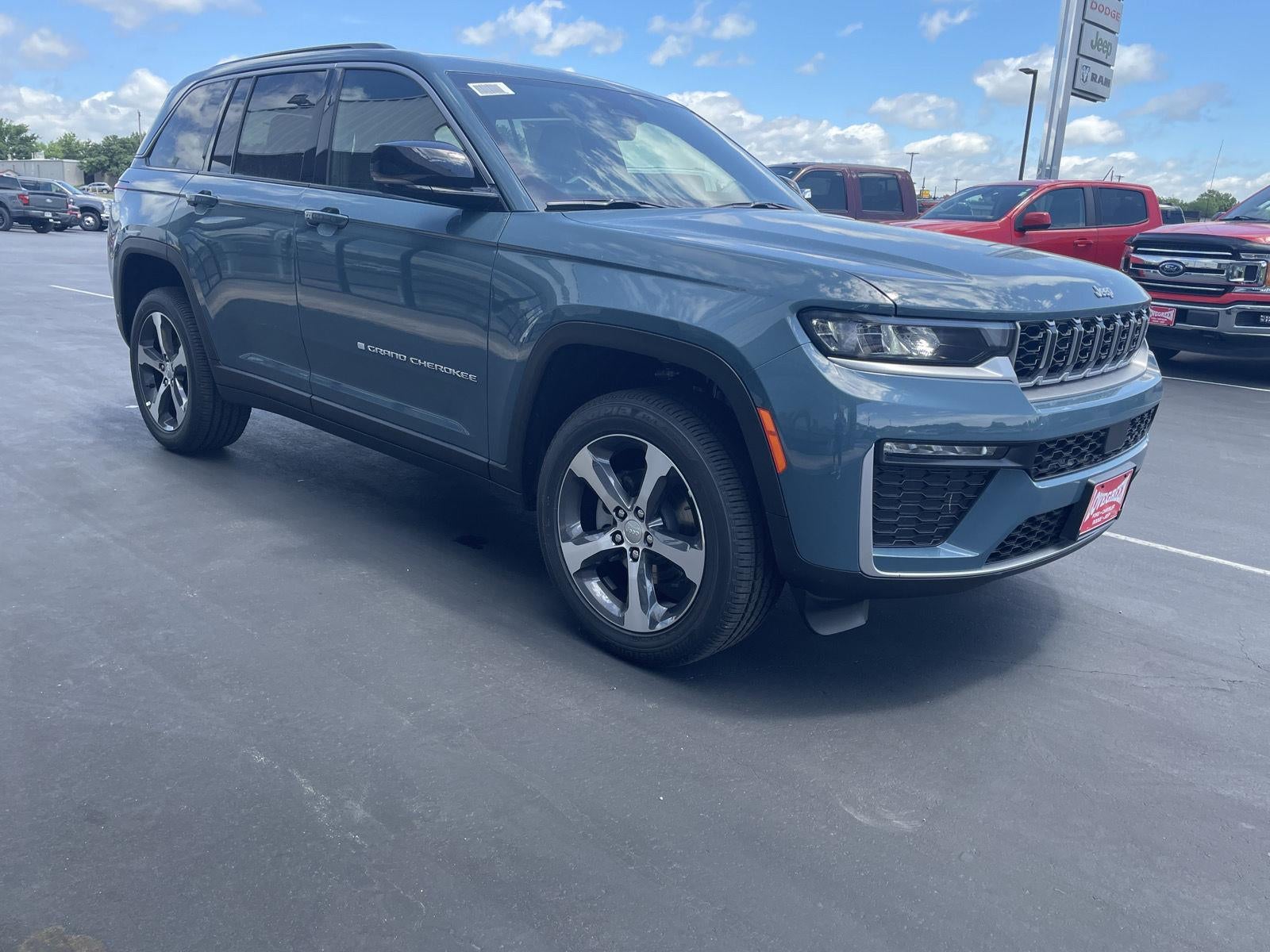 2026 Jeep Grand Cherokee GRAND CHEROKEE LIMITED 4X4