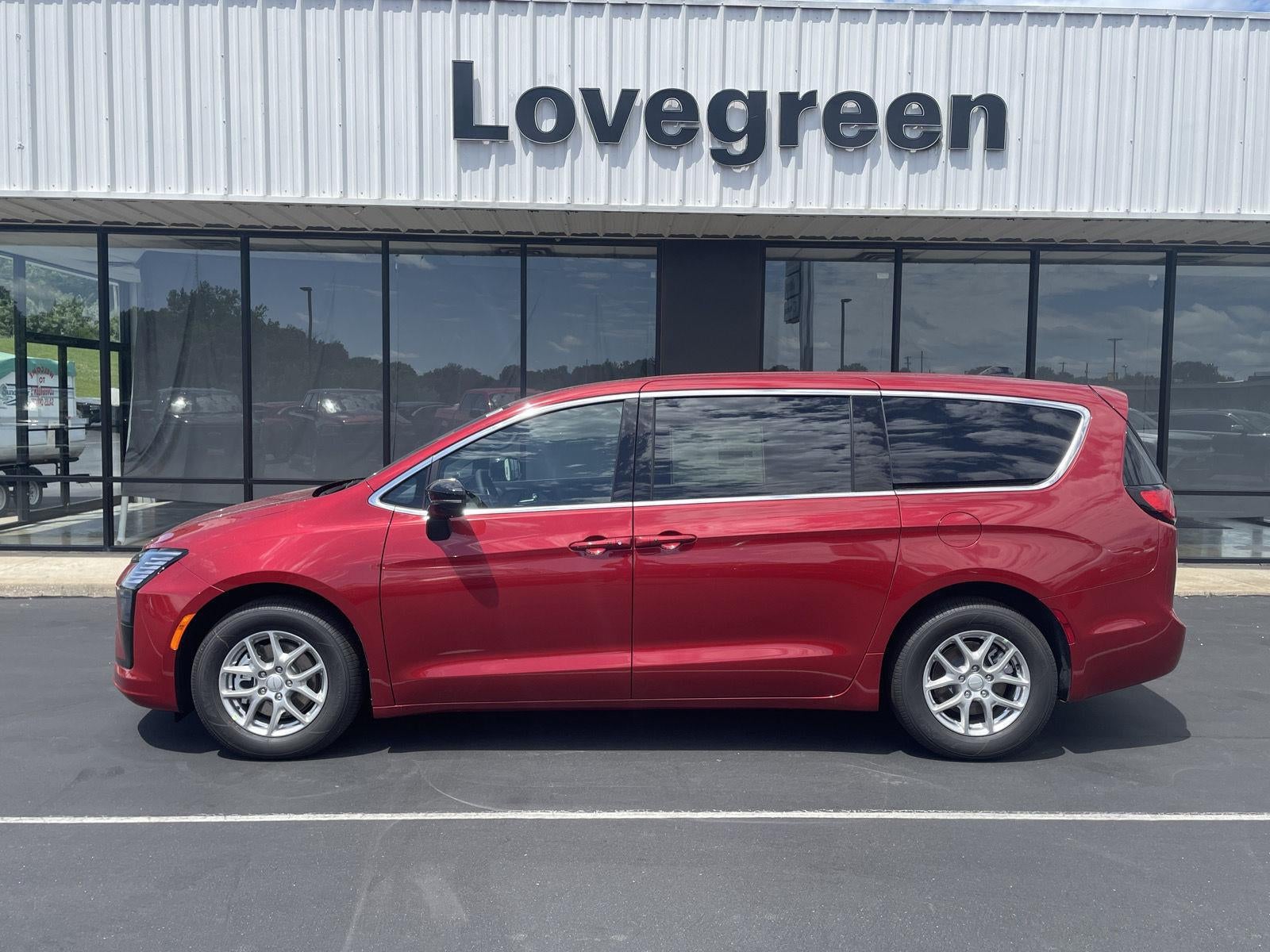 2027 Chrysler Pacifica PACIFICA SELECT