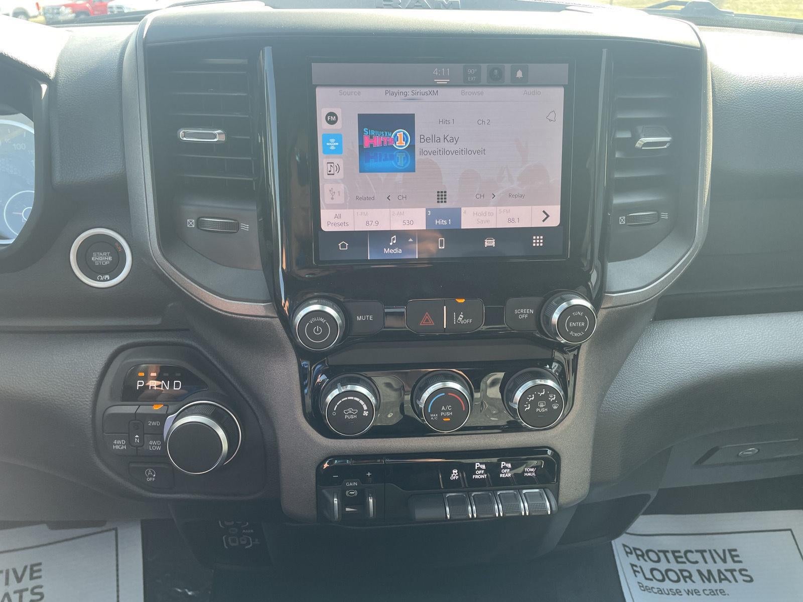 2026 RAM Ram 1500 RAM 1500 EXPRESS CREW CAB 4X4 5'7' BOX