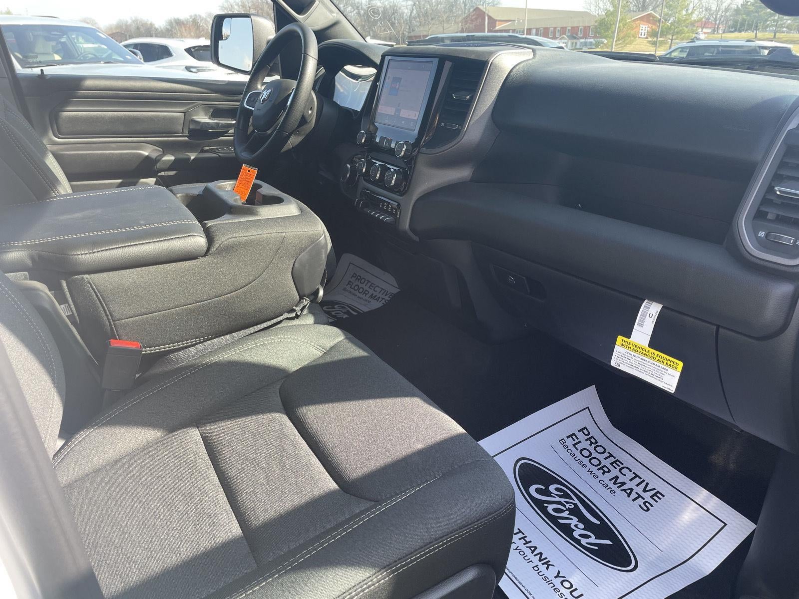 2026 RAM Ram 1500 RAM 1500 EXPRESS CREW CAB 4X4 5'7' BOX