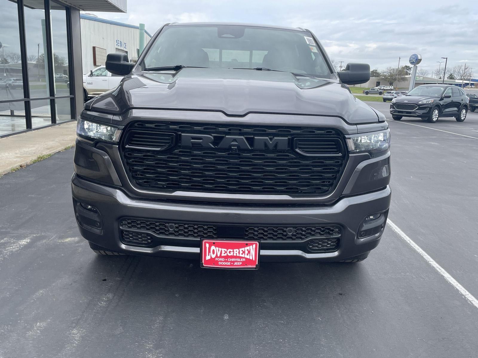 2026 RAM Ram 1500 RAM 1500 EXPRESS CREW CAB 4X4 5'7' BOX
