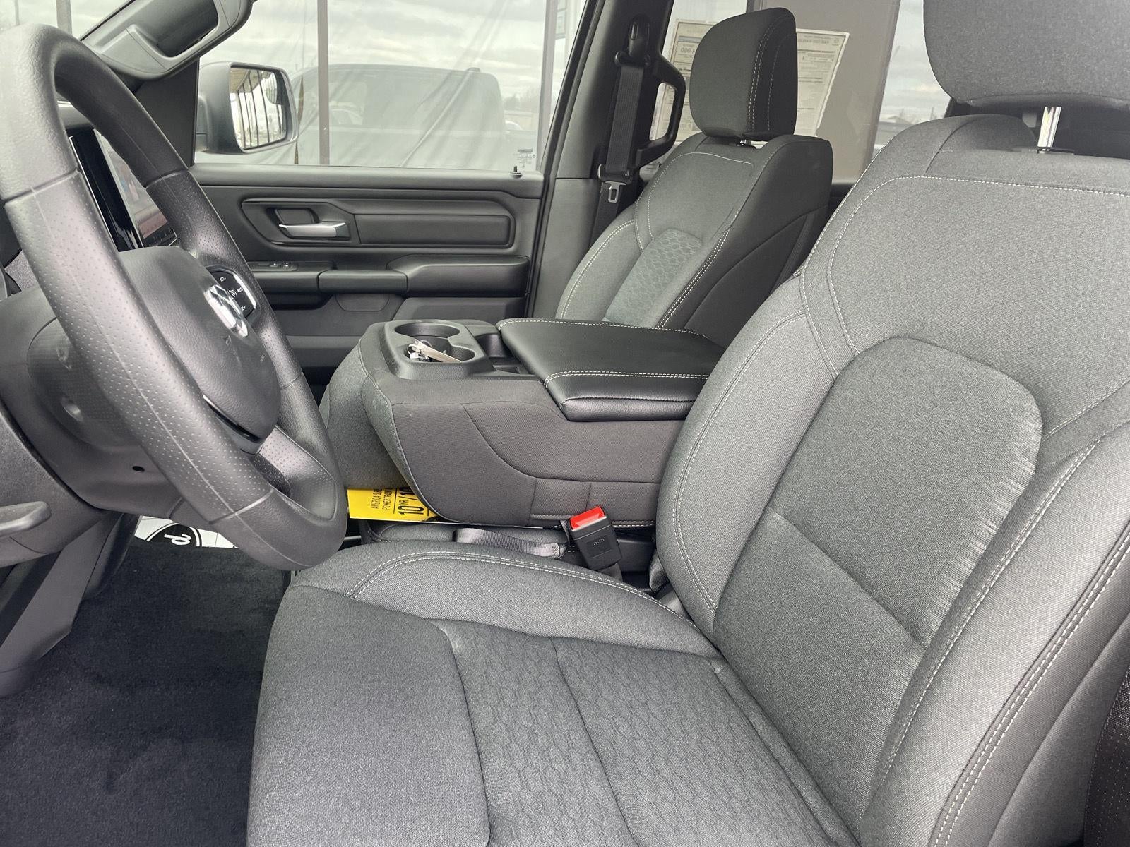 2026 RAM Ram 1500 RAM 1500 WARLOCK CREW CAB 4X4 5'7' BOX