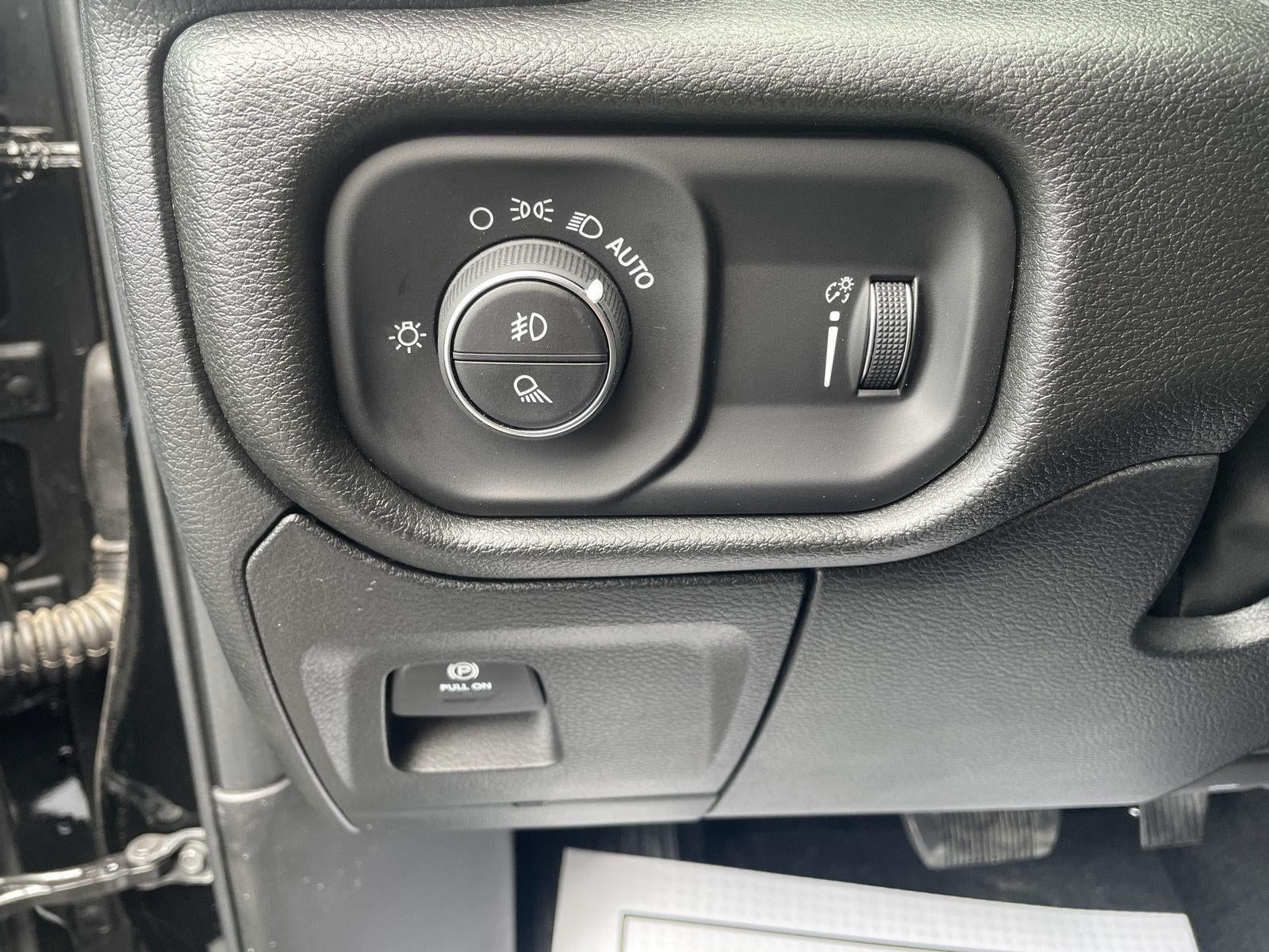 2026 RAM Ram 1500 RAM 1500 WARLOCK CREW CAB 4X4 5'7' BOX