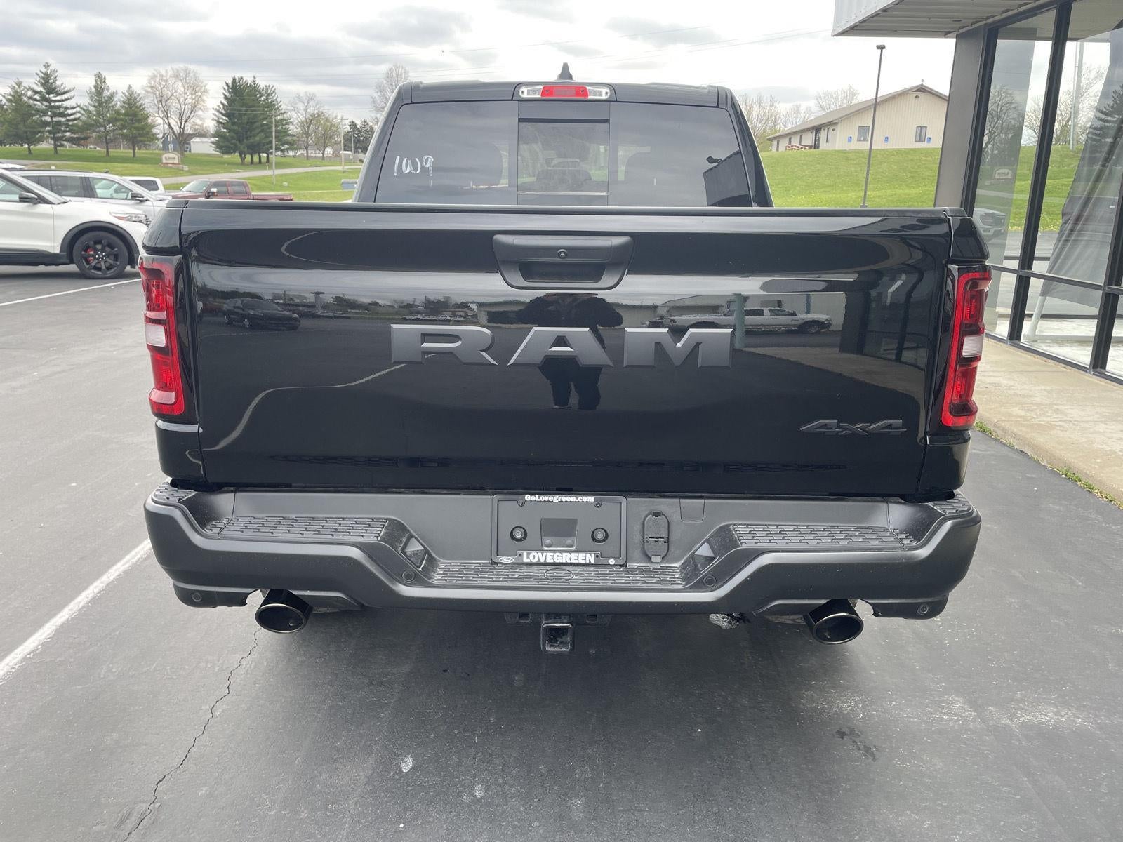 2026 RAM Ram 1500 RAM 1500 WARLOCK CREW CAB 4X4 5'7' BOX