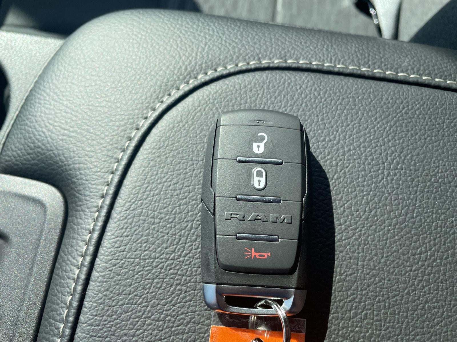 2026 RAM Ram 2500 RAM 2500 WARLOCK CREW CAB 4X4 6'4' BOX