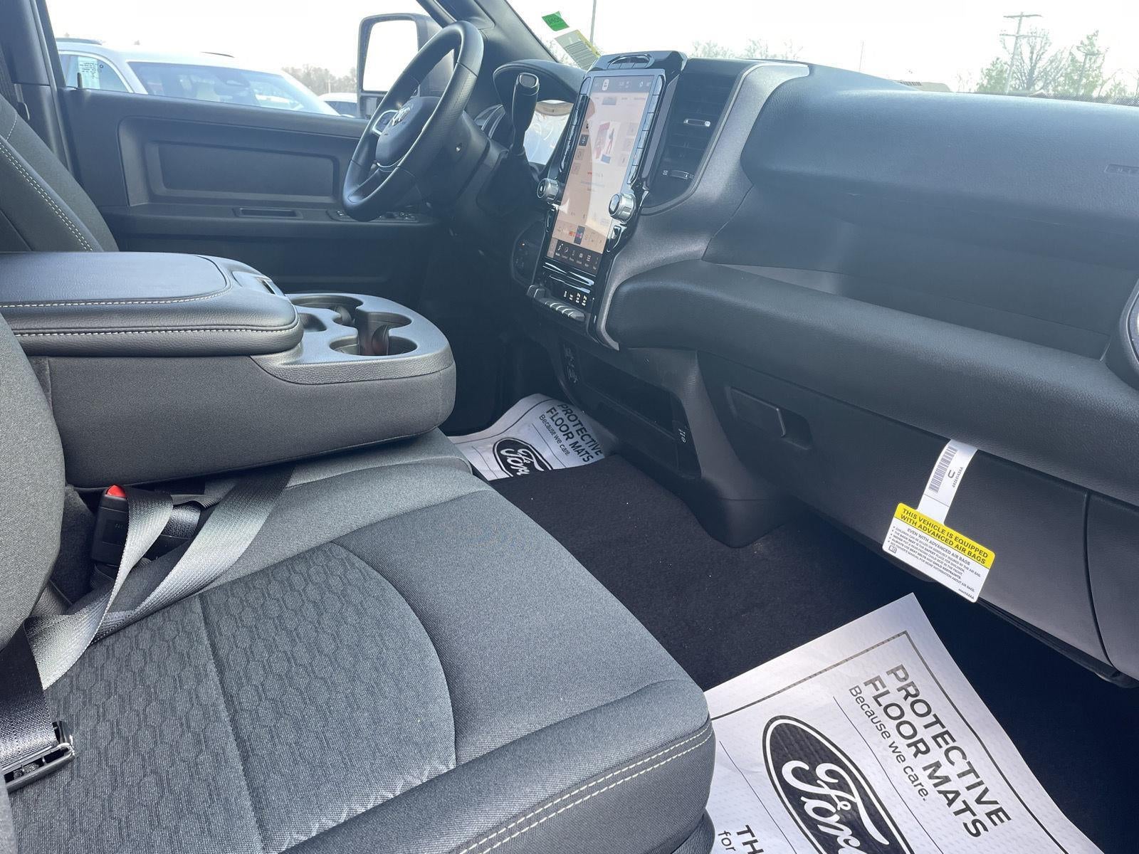 2026 RAM Ram 2500 RAM 2500 WARLOCK CREW CAB 4X4 6'4' BOX